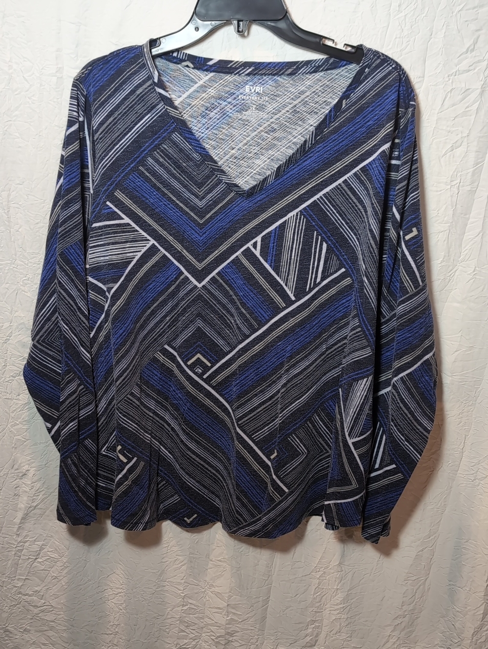 EVRI Blue, Black & Gray Graphic V-Neck Pullover